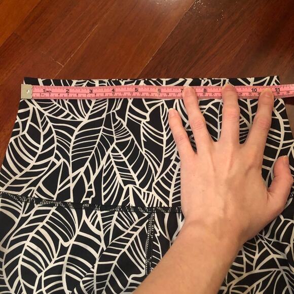 Lululemon Wunder Under Luxtreme Pretty Palm Black Angel Wing White 4 - Picture 7 of 8